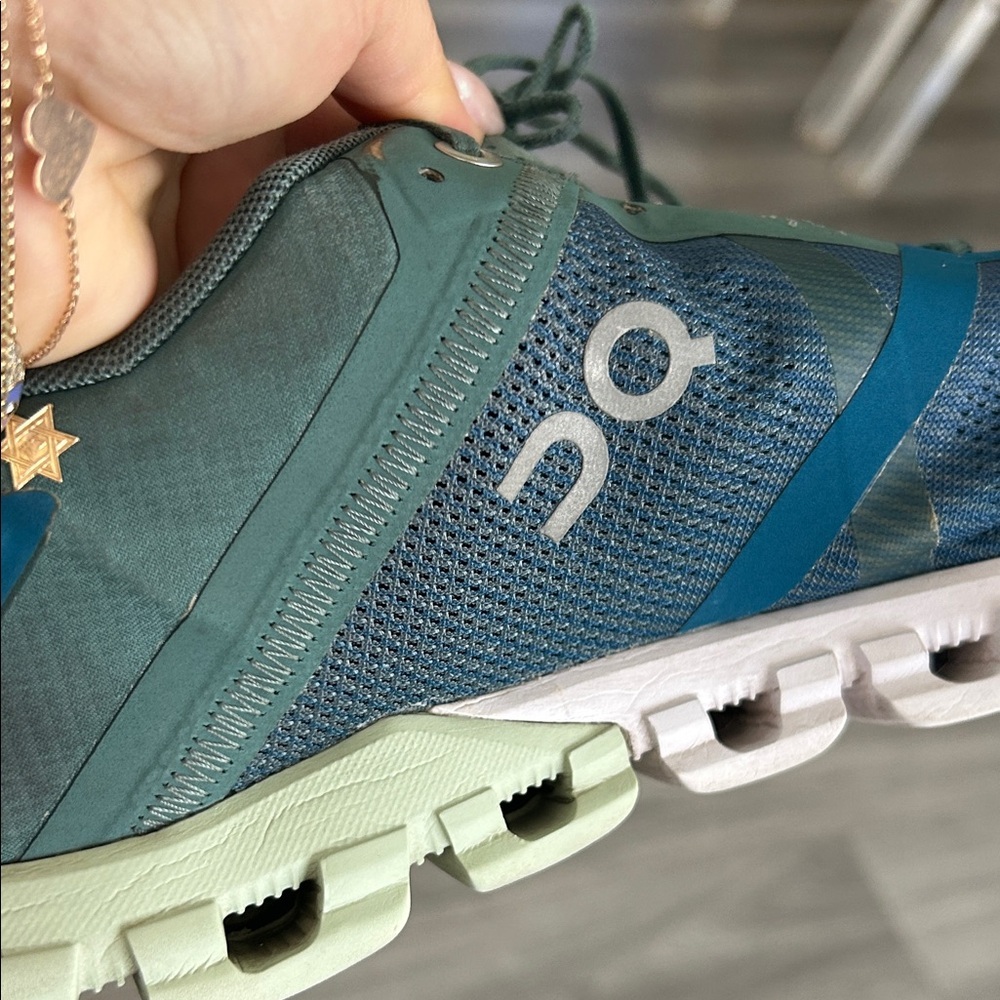 ON RUNNING Cloudflow 'Sea Petrol' Running Shoes Size 11.5 - Picture 11 of 13
